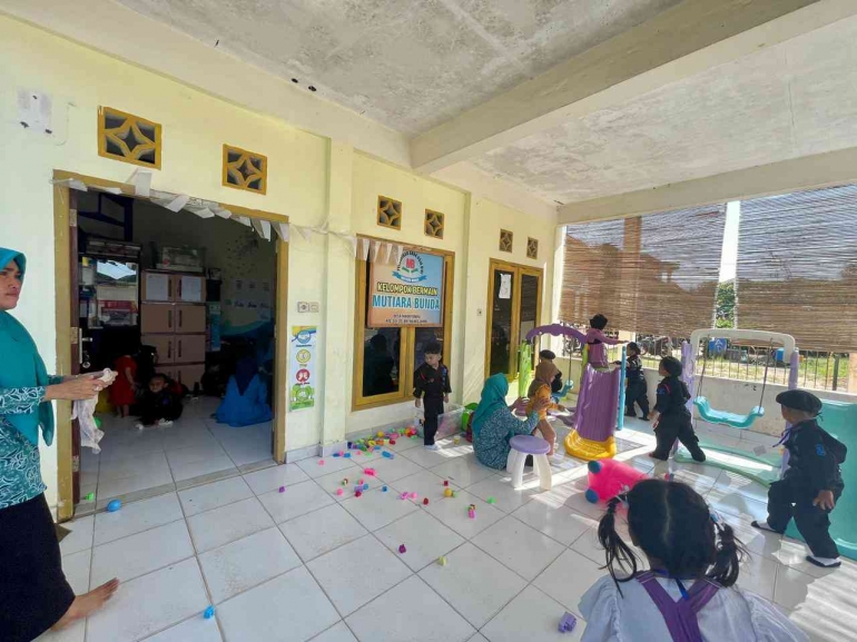 Membangun Masa Depan Kecil: Paud Pertiwi 2 Jambu, Tempat Belajar yang Menyenangkan